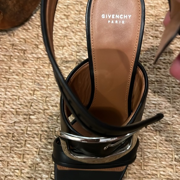 Givenchy strappy sandals - Picture 5 of 5